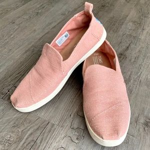 Pink TOMS Shoes a Size 8.5